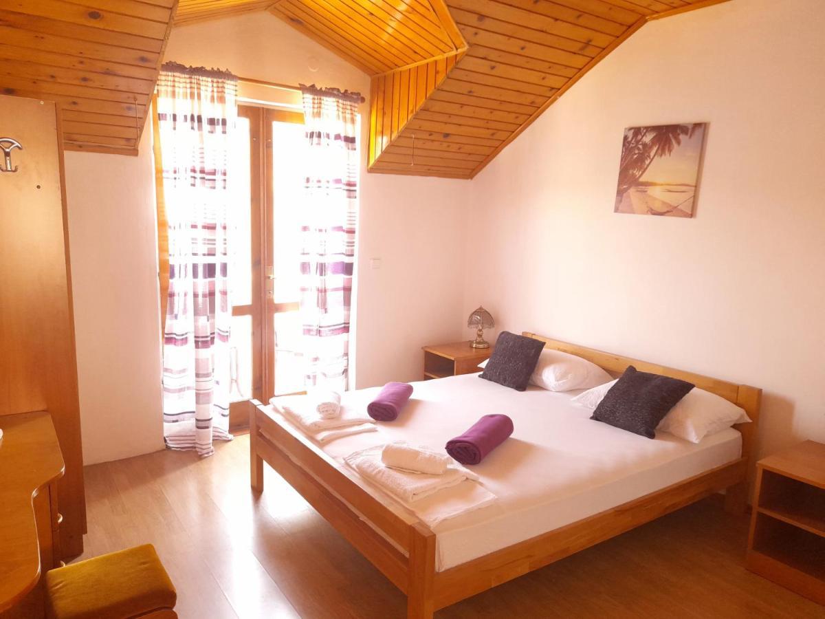 Apartments Sponga Polače Eksteriør billede