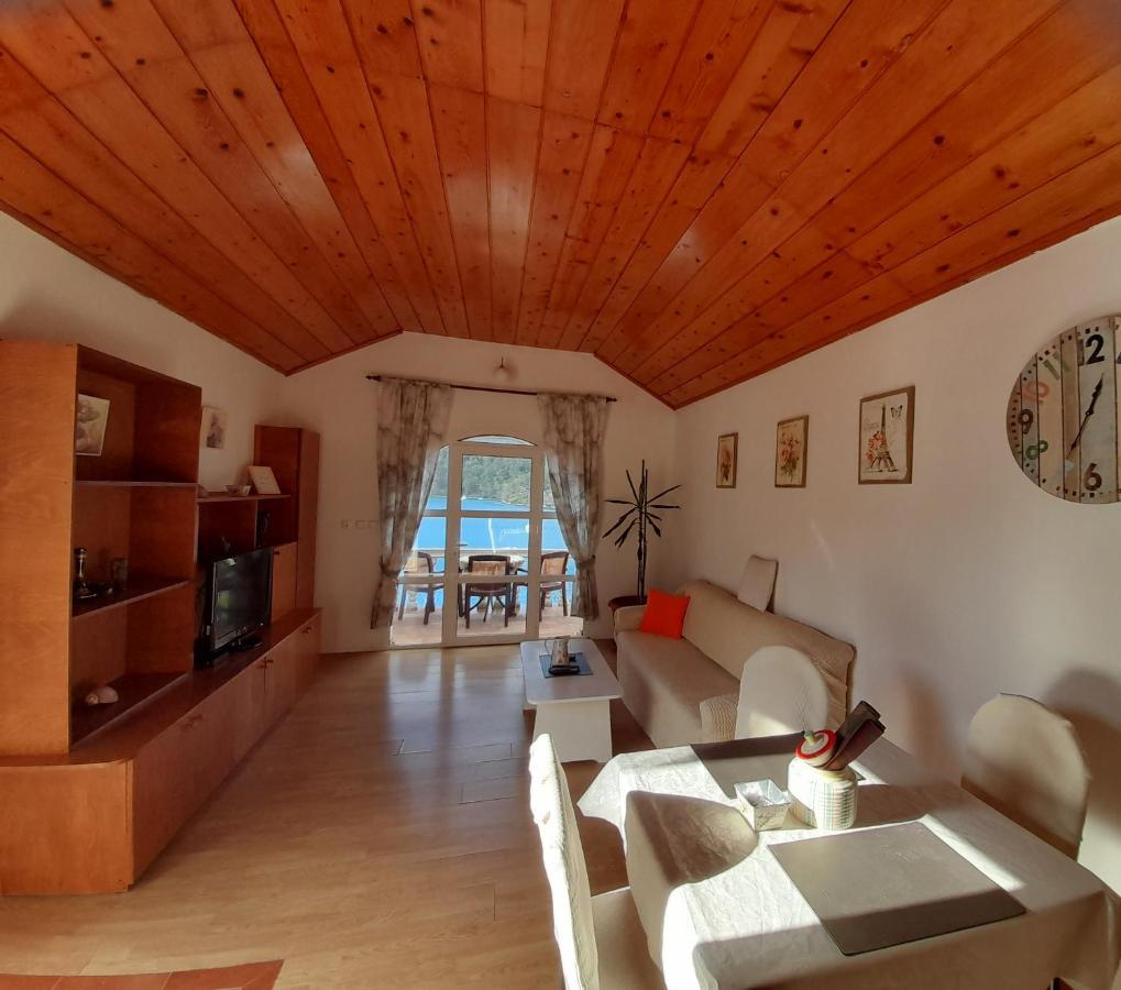 Apartments Sponga Polače Eksteriør billede